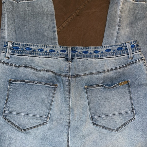 CHICOS So Slimming Embroidered Girlfriend Crop Jeans - Picture 11 of 11